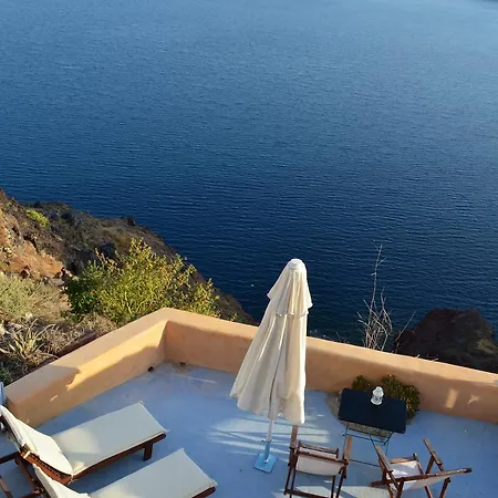 Goddess Lethe * Oia (Santorini)