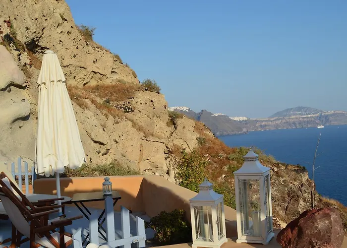 Goddess Lethe Oia (Santorini)